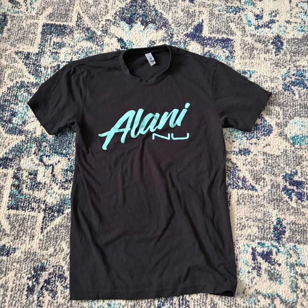 Nu-in Women's Black and Blue T-shirt